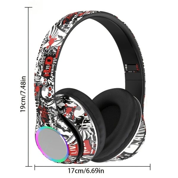 a3bb1cf8-375a-41aa-937c-39ef09d44b39 Painting-Style-Headphones